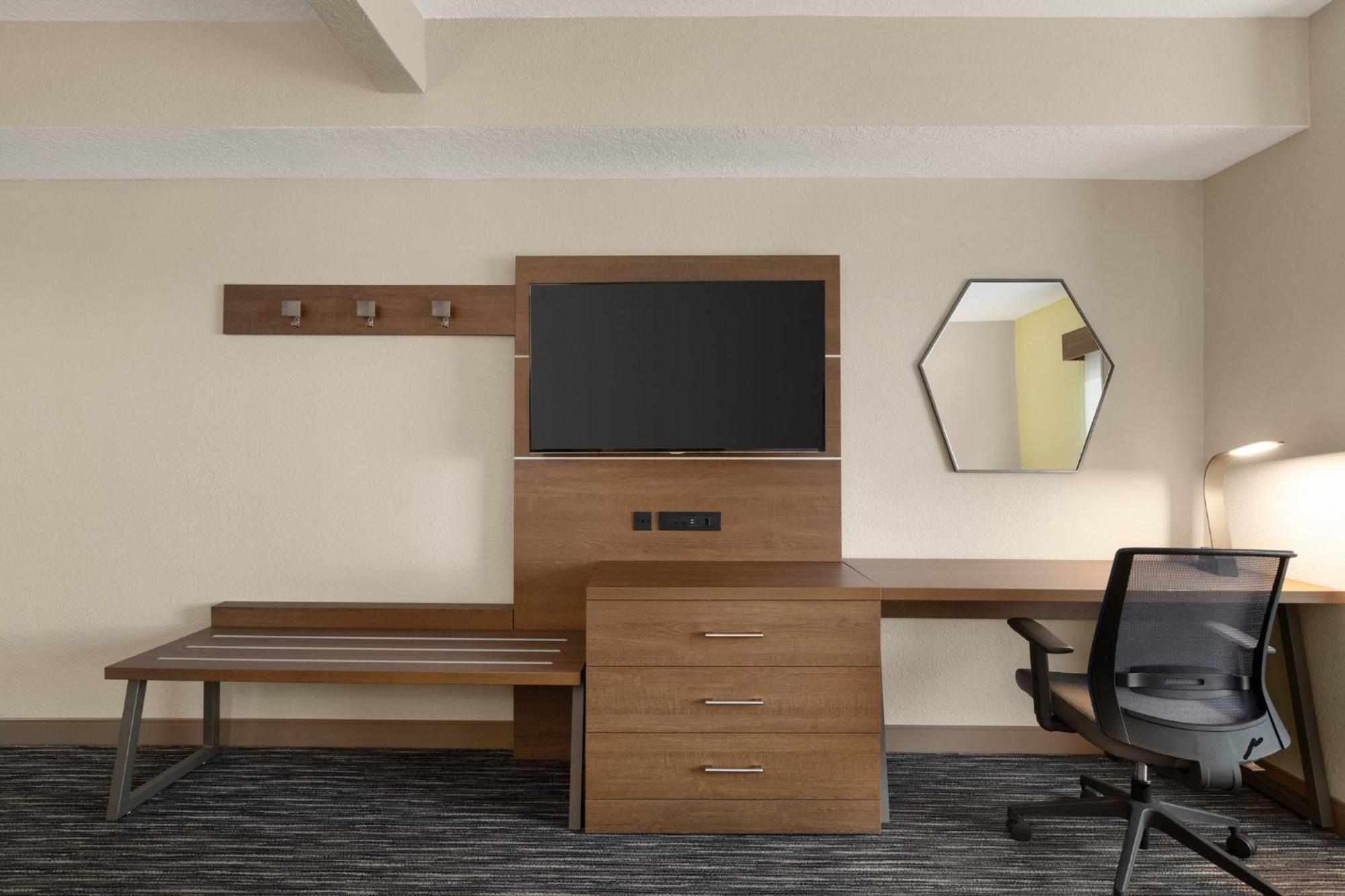 Holiday Inn Express & Suites Pembroke Pines-Sheridan St By Ihg Bagian luar foto