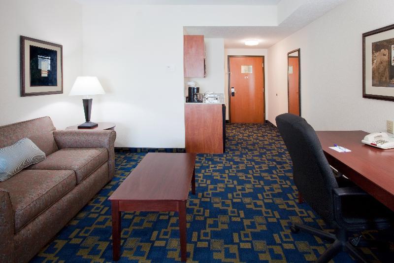 Holiday Inn Express & Suites Pembroke Pines-Sheridan St By Ihg Bagian luar foto